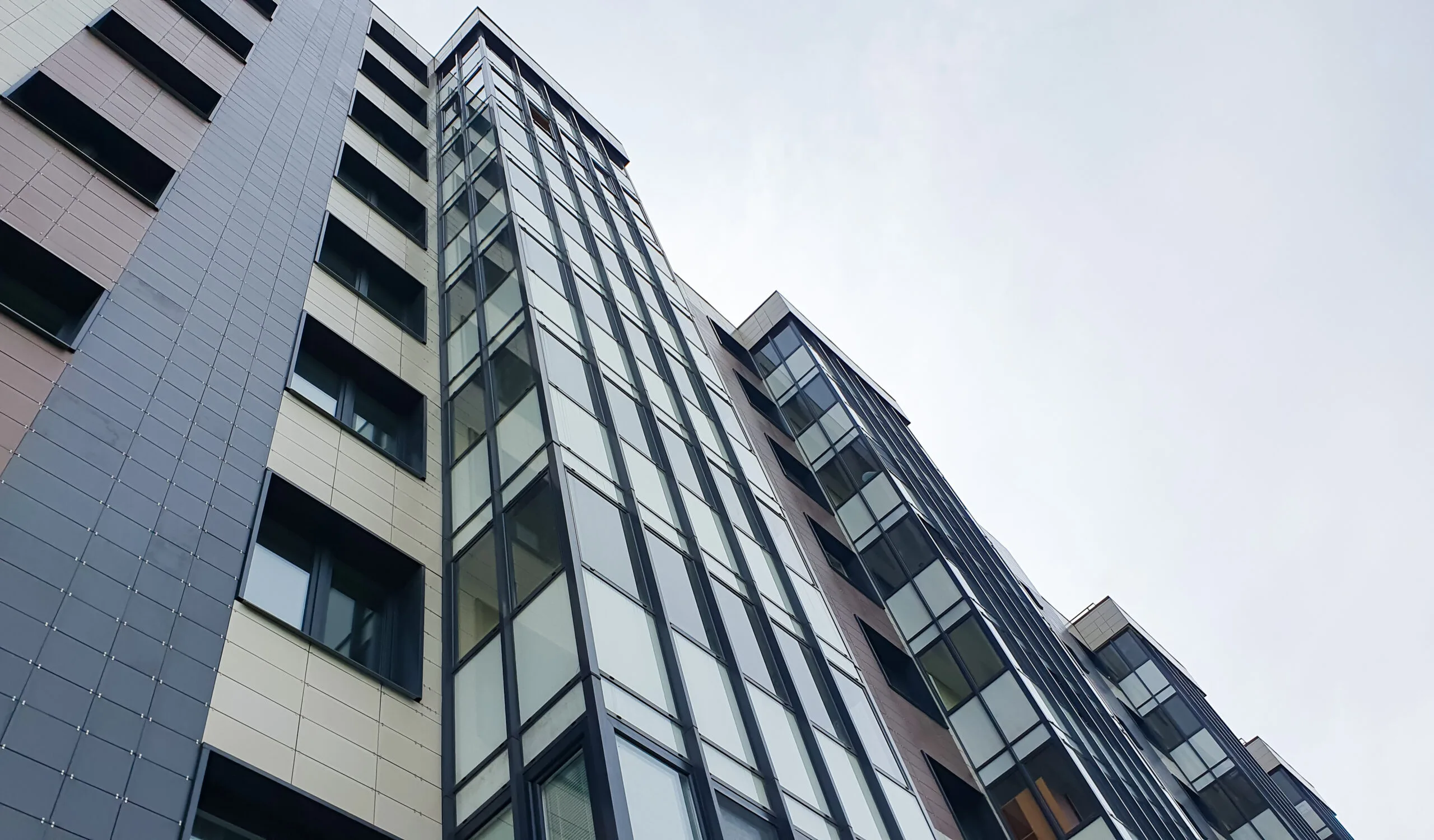Residential apartment building from top to bottom. 